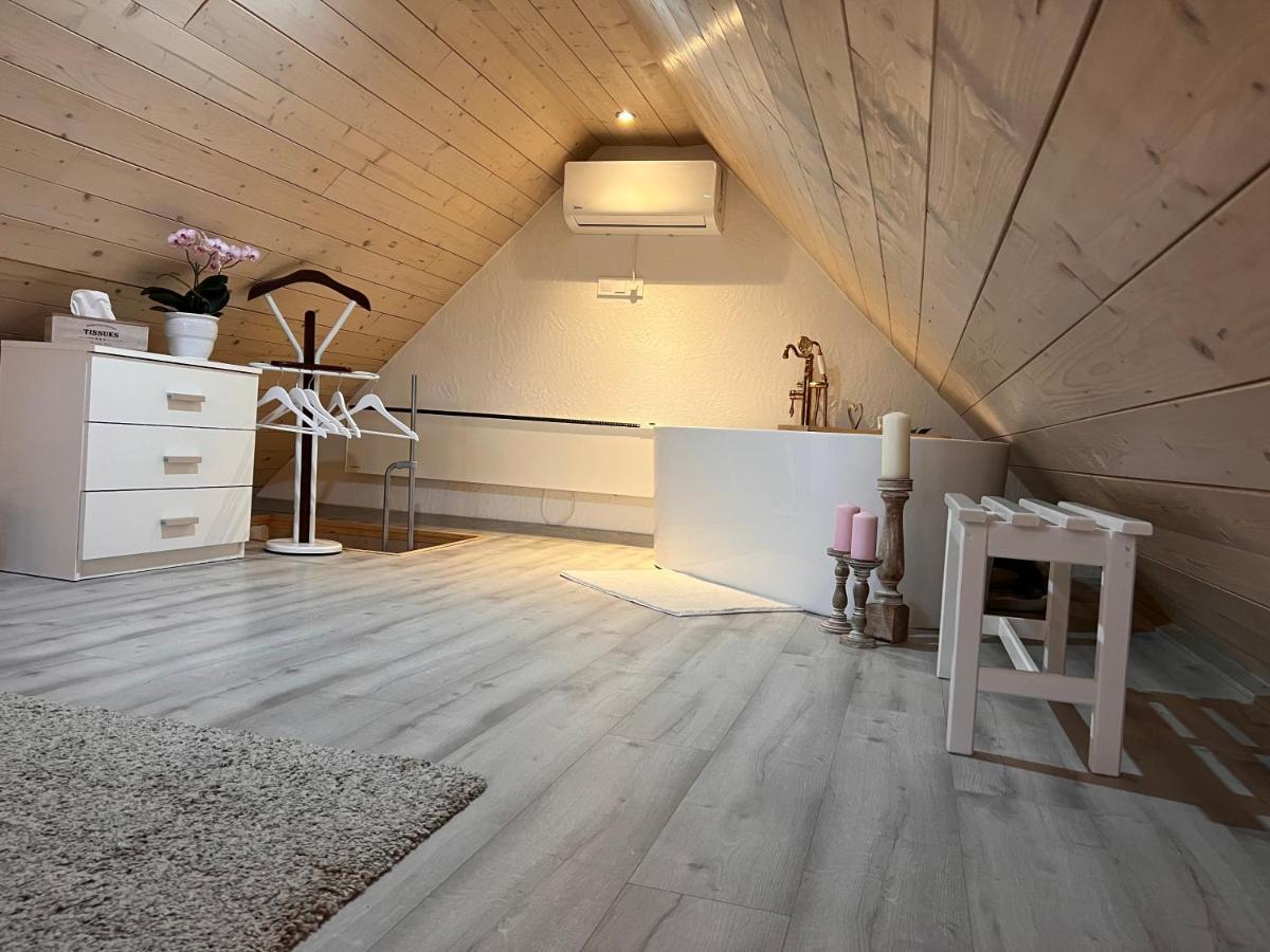 Apartament Pres-Lak Tarján Zewnętrze zdjęcie