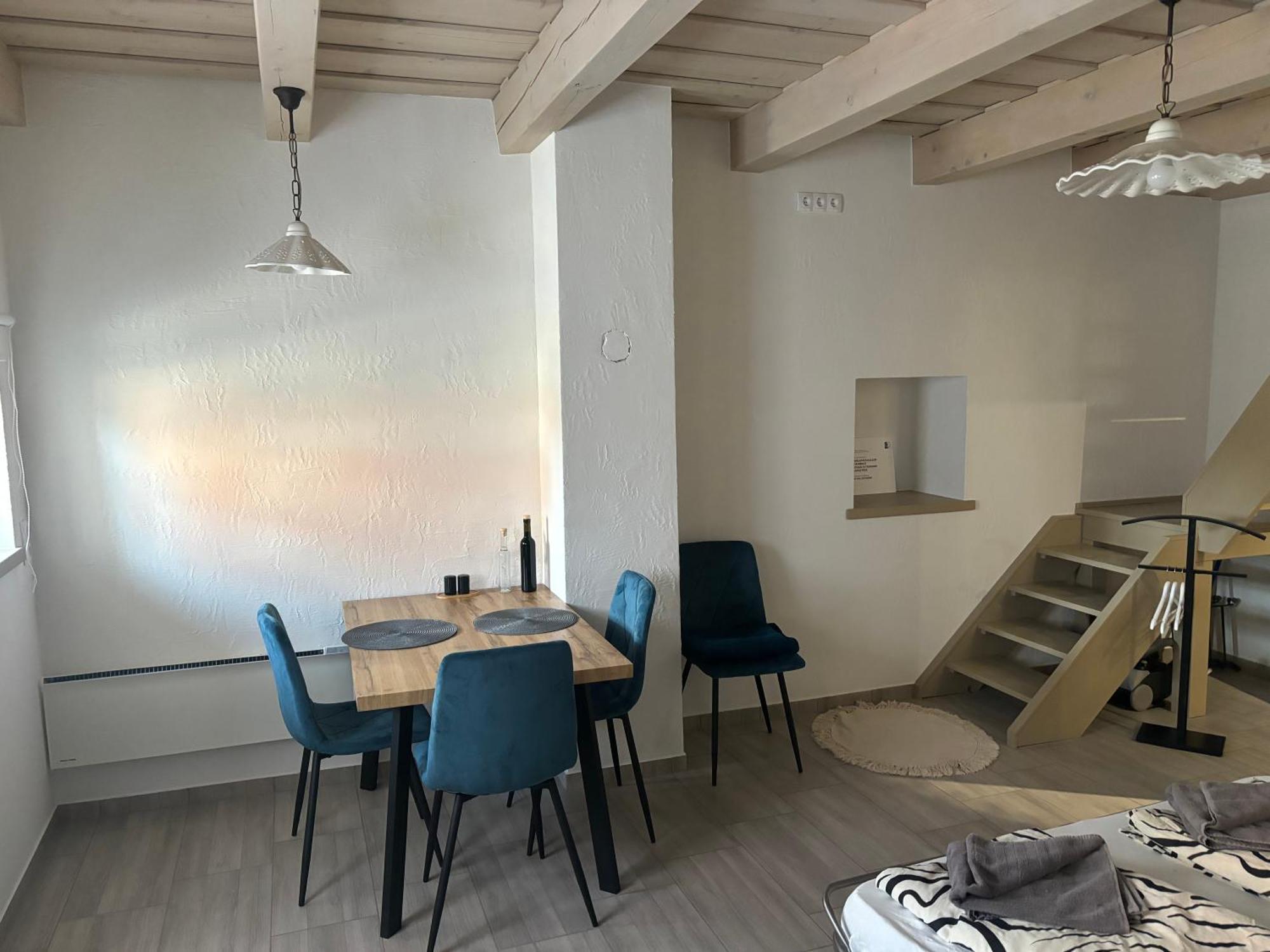 Apartament Pres-Lak Tarján Zewnętrze zdjęcie